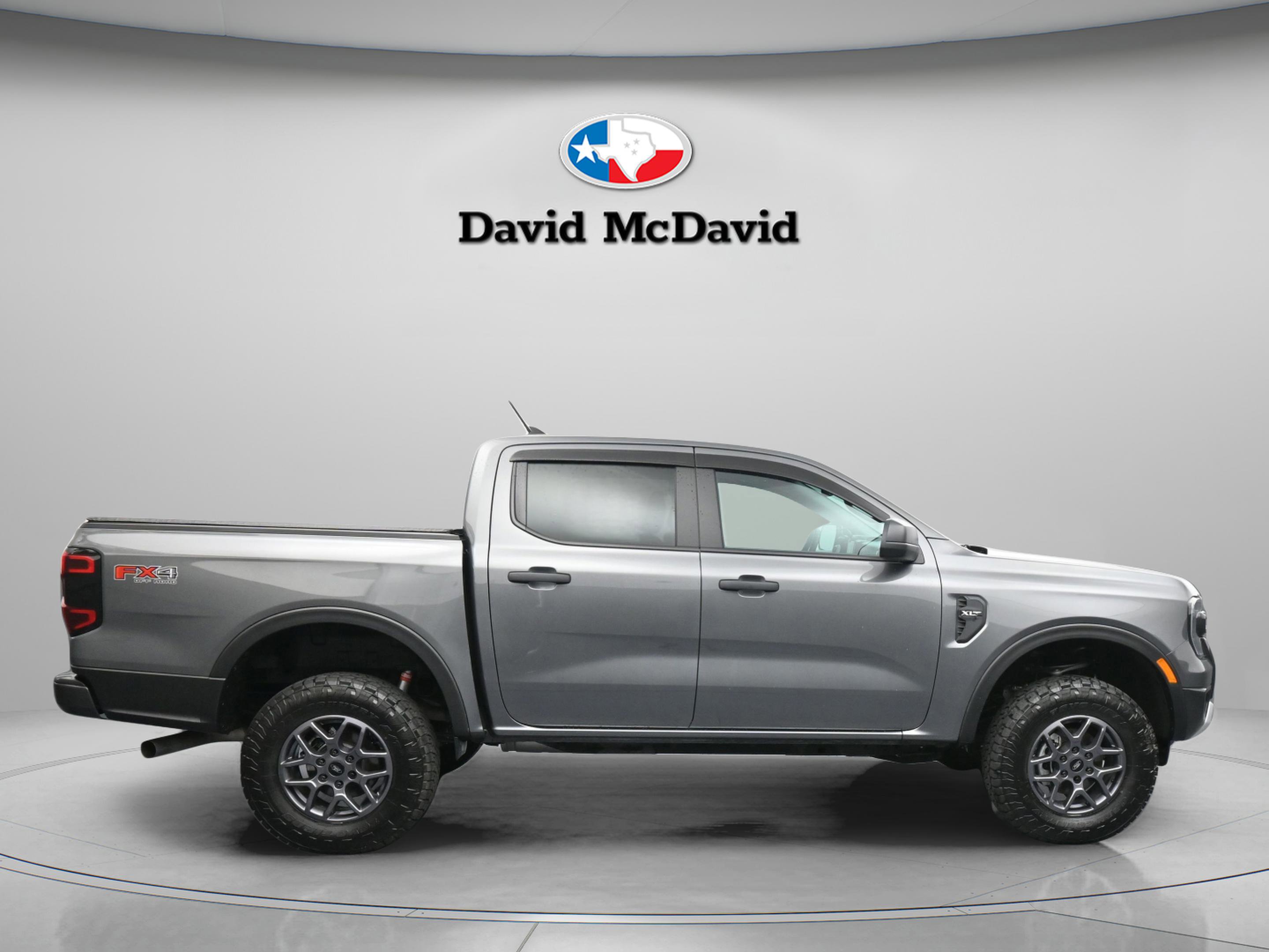 Used 2025 Ford Ranger XLT w/ FX4 Off-Road Package image 9