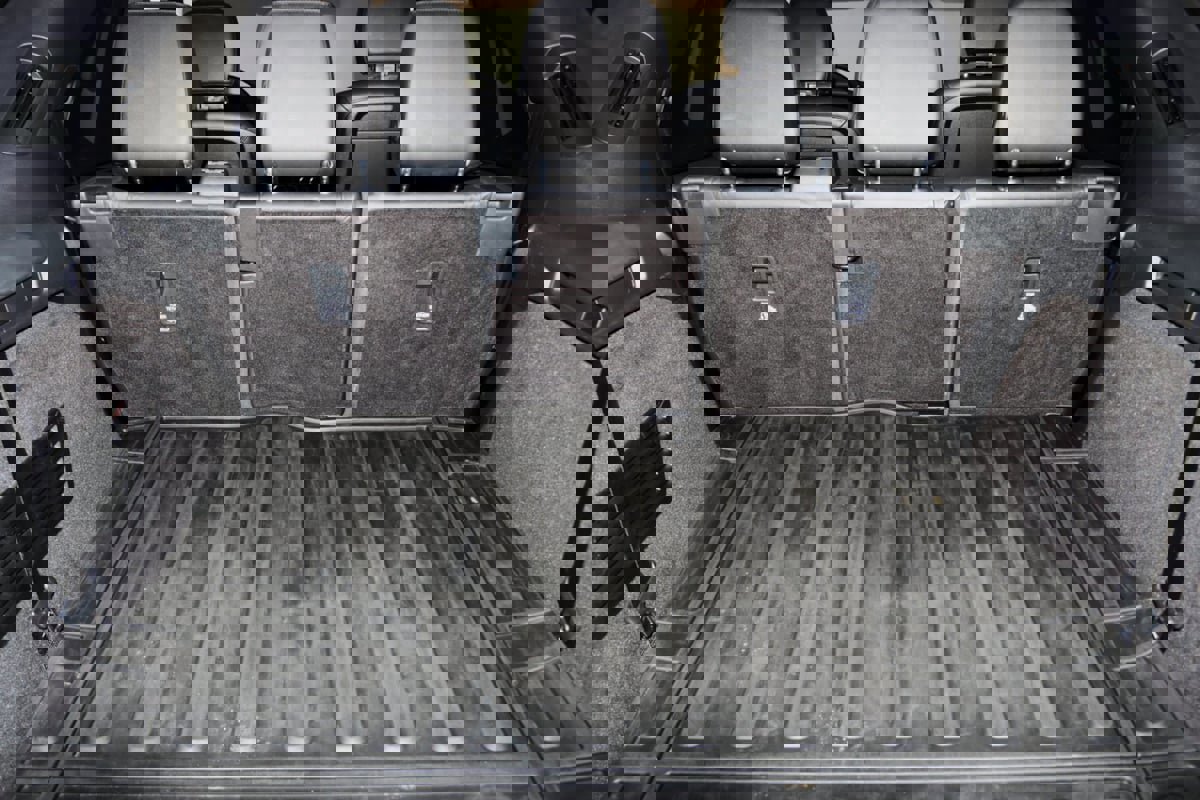 Used 2018 Land Rover Discovery HSE image 66