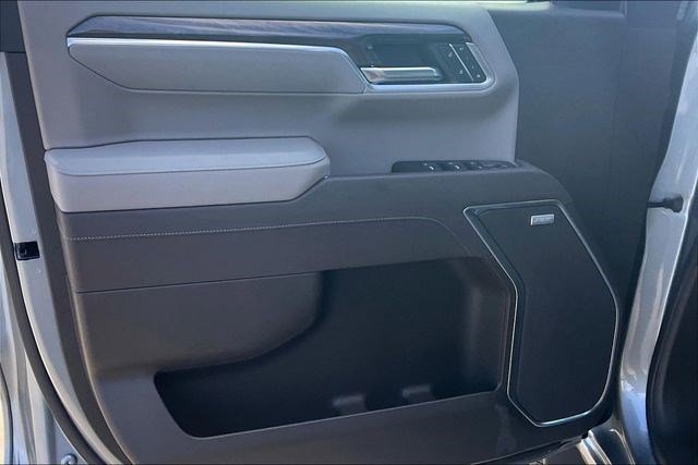 Used 2025 Chevrolet Silverado 1500 LTZ image 29