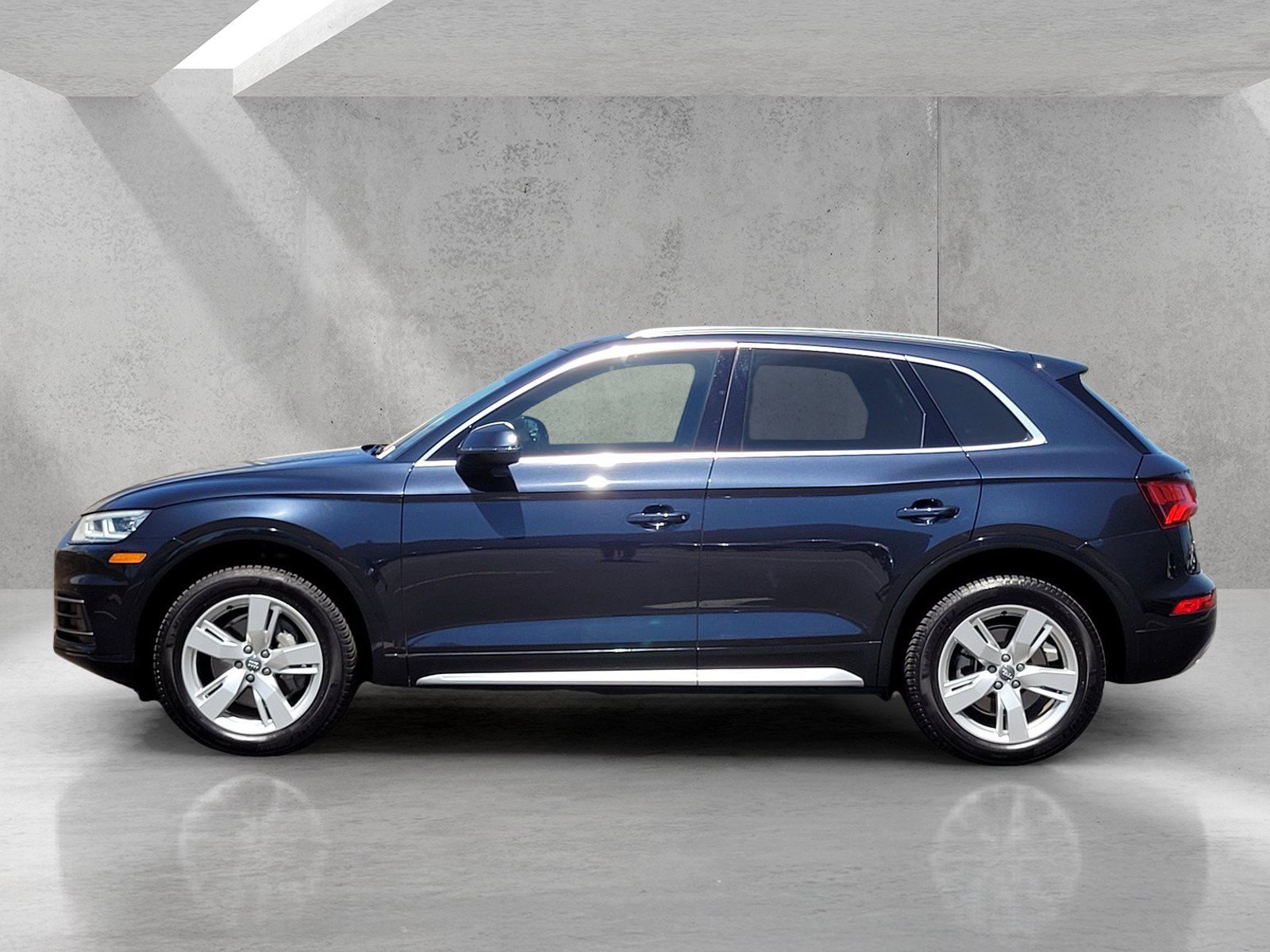 Used 2018 Audi Q5 2.0T Premium Plus w/ Premium Plus Package AWD/4WD image 8