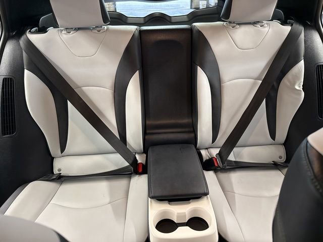 Used 2017 Toyota Prius Prime Advanced image 27