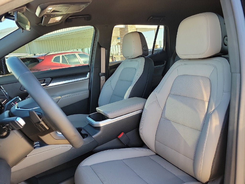 New 2027 GMC Terrain Elevation w/ Elevation Premium Package FWD image 12