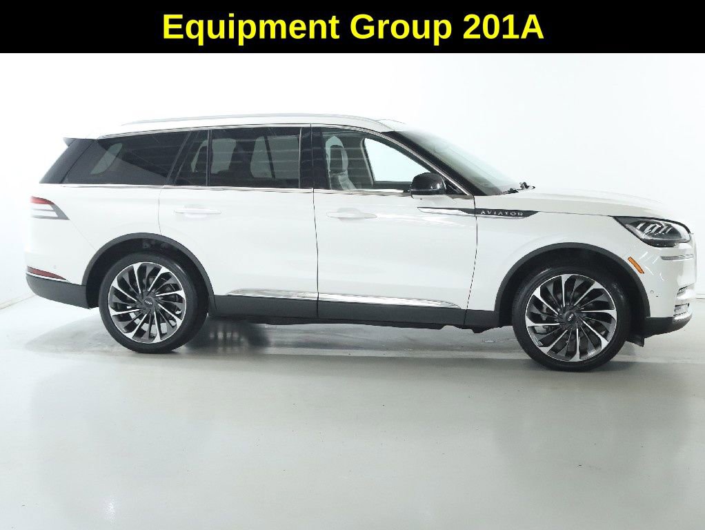Used 2020 Lincoln Aviator Reserve w/ Equipment Group 201A image 11