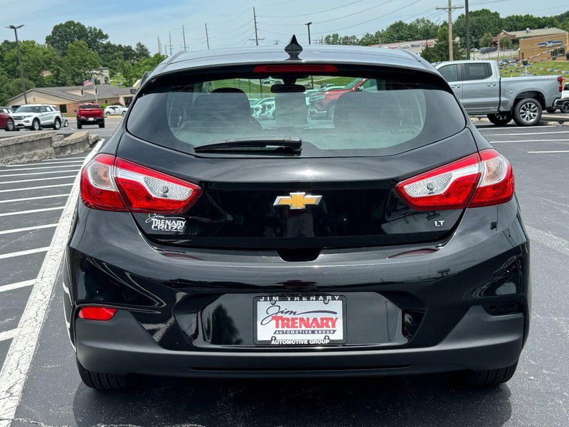 Used 2017 Chevrolet Cruze LT w/ Convenience Package FWD image 5