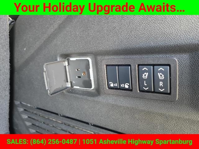 Certified 2024 Chevrolet Tahoe Z71 w/ Luxury Package image 21