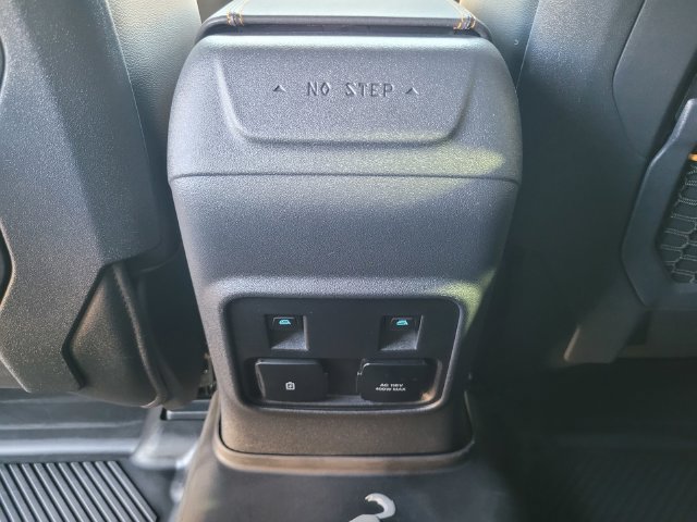 Certified 2024 Ford Bronco Badlands AWD/4WD image 15