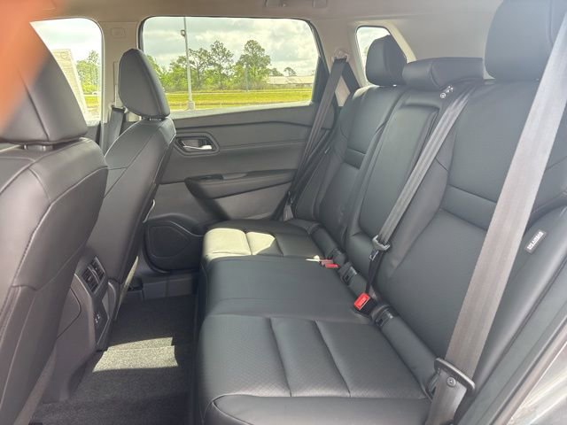 New 2026 Nissan Rogue SV image 12