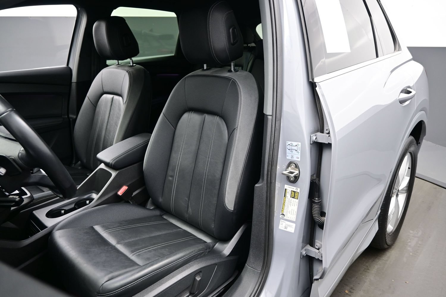 Used 2023 Audi Q4 e-tron Premium Plus w/ Premium Plus AWD/4WD image 12