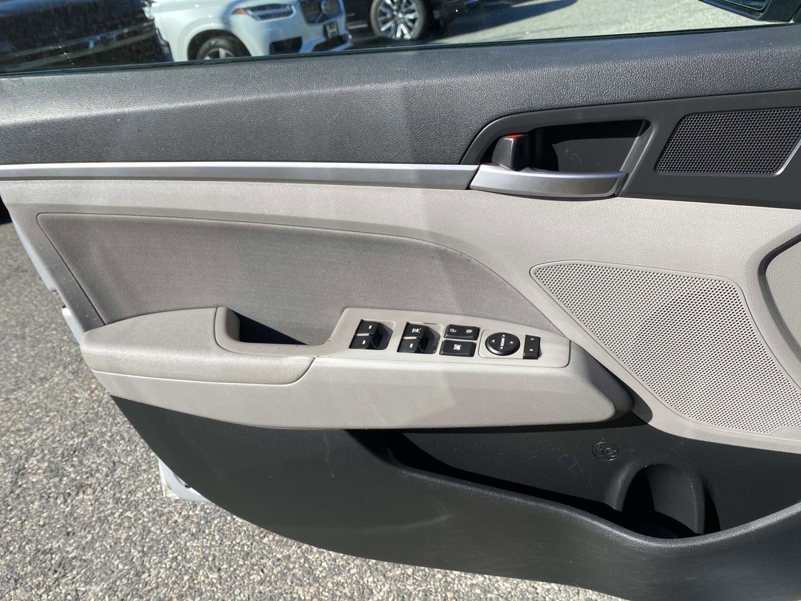 Used 2019 Hyundai Elantra SEL FWD image 20