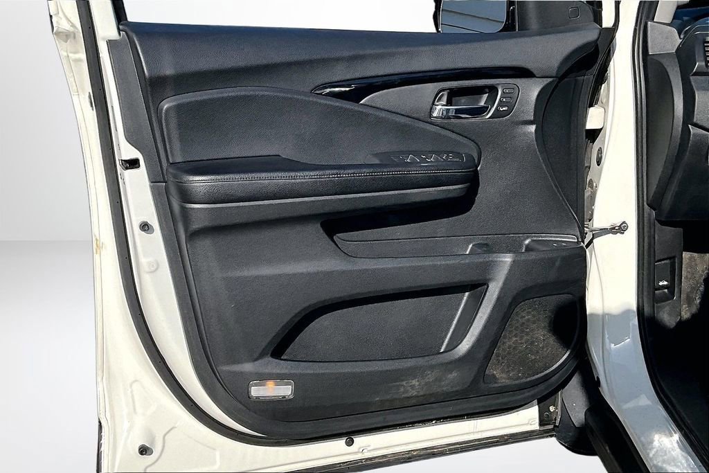 Used 2019 Honda Pilot Touring image 20