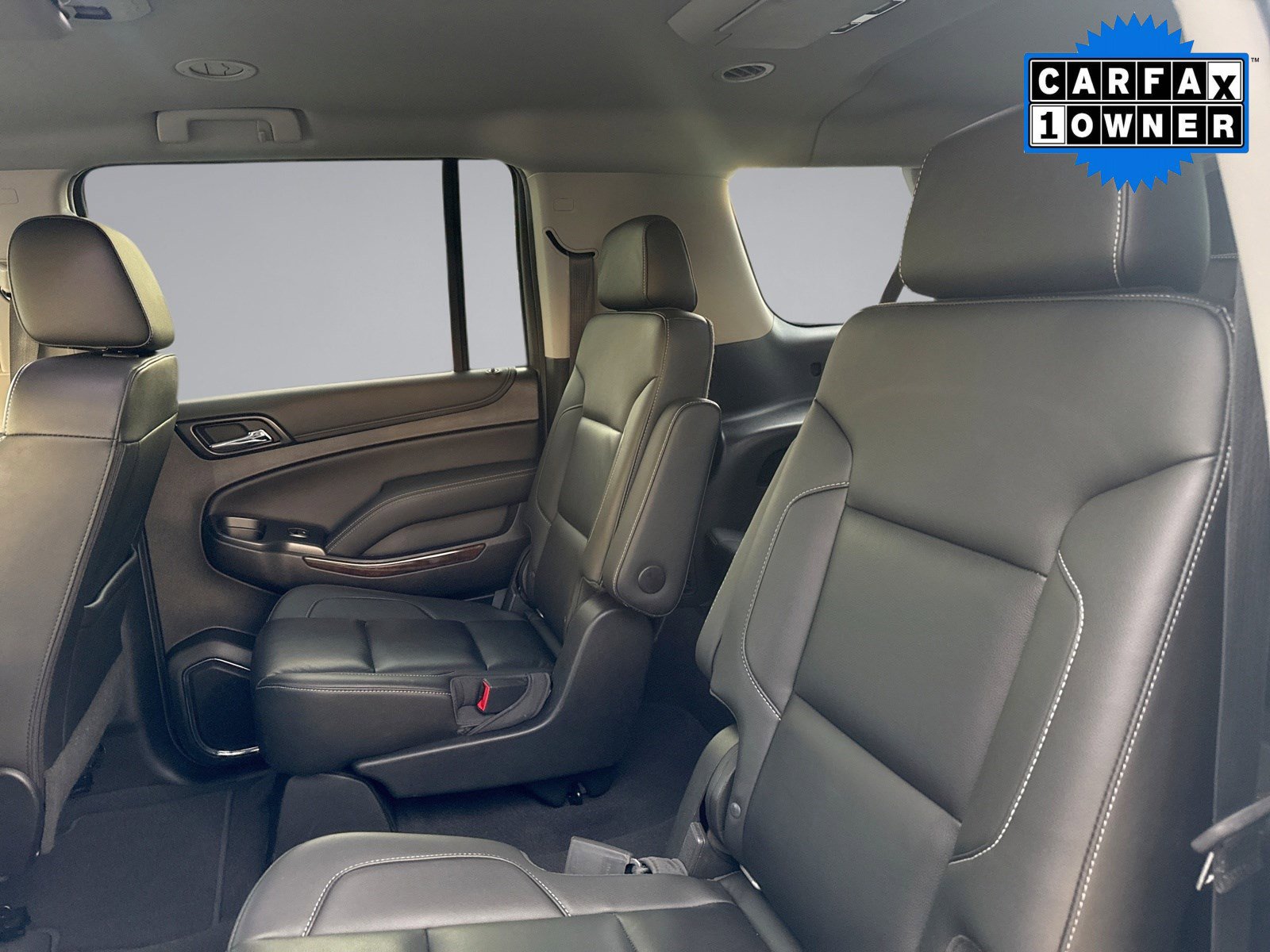 Used 2019 Chevrolet Suburban LT w/ Luxury Package image 23