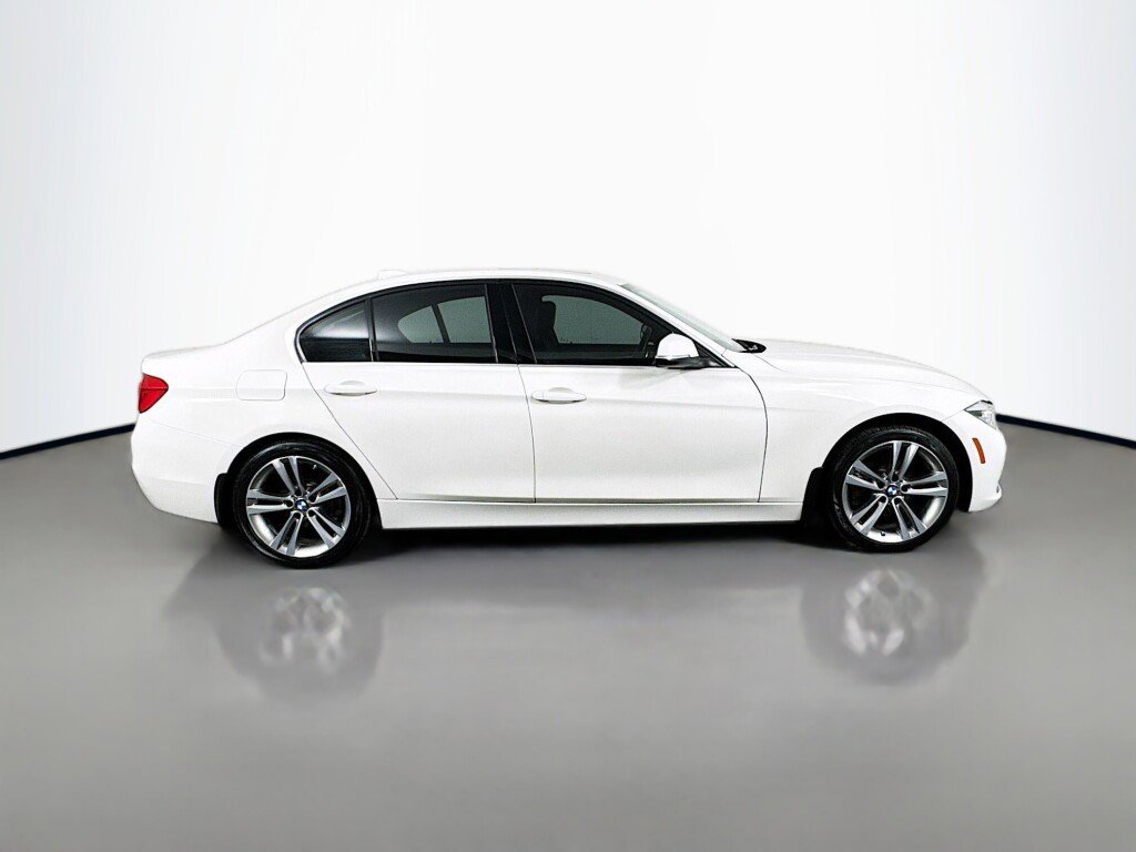 Used 2017 BMW 328d Sedan image 6