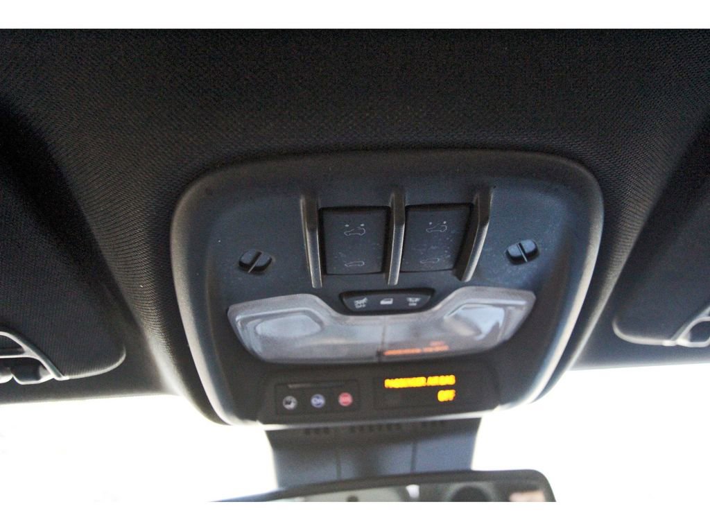 Used 2024 GMC Canyon Elevation w/ Elevation Premium Package image 21