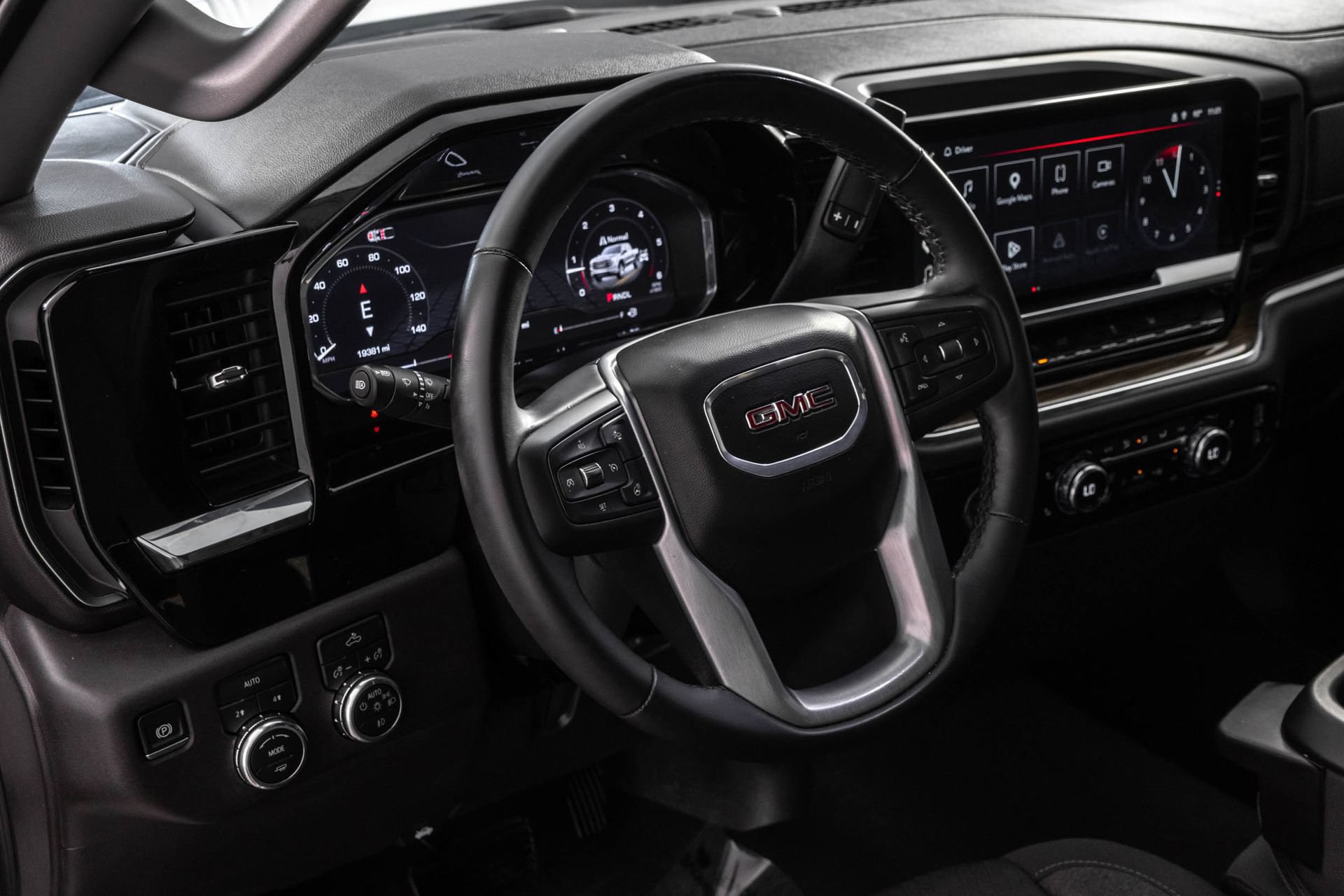 Used 2024 GMC Sierra 1500 Elevation AWD/4WD image 35