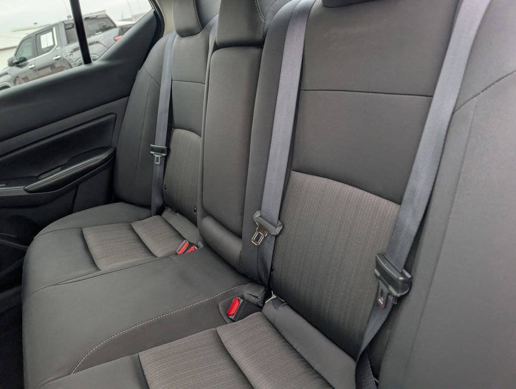 Used 2024 Nissan Altima 2.5 SV image 23