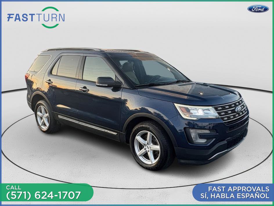 Used 2017 Ford Explorer XLT w/ Equipment Group 202A image 5