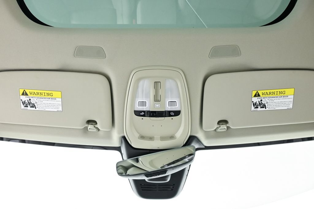 Certified 2024 Volvo XC60 B5 Ultimate AWD/4WD image 21