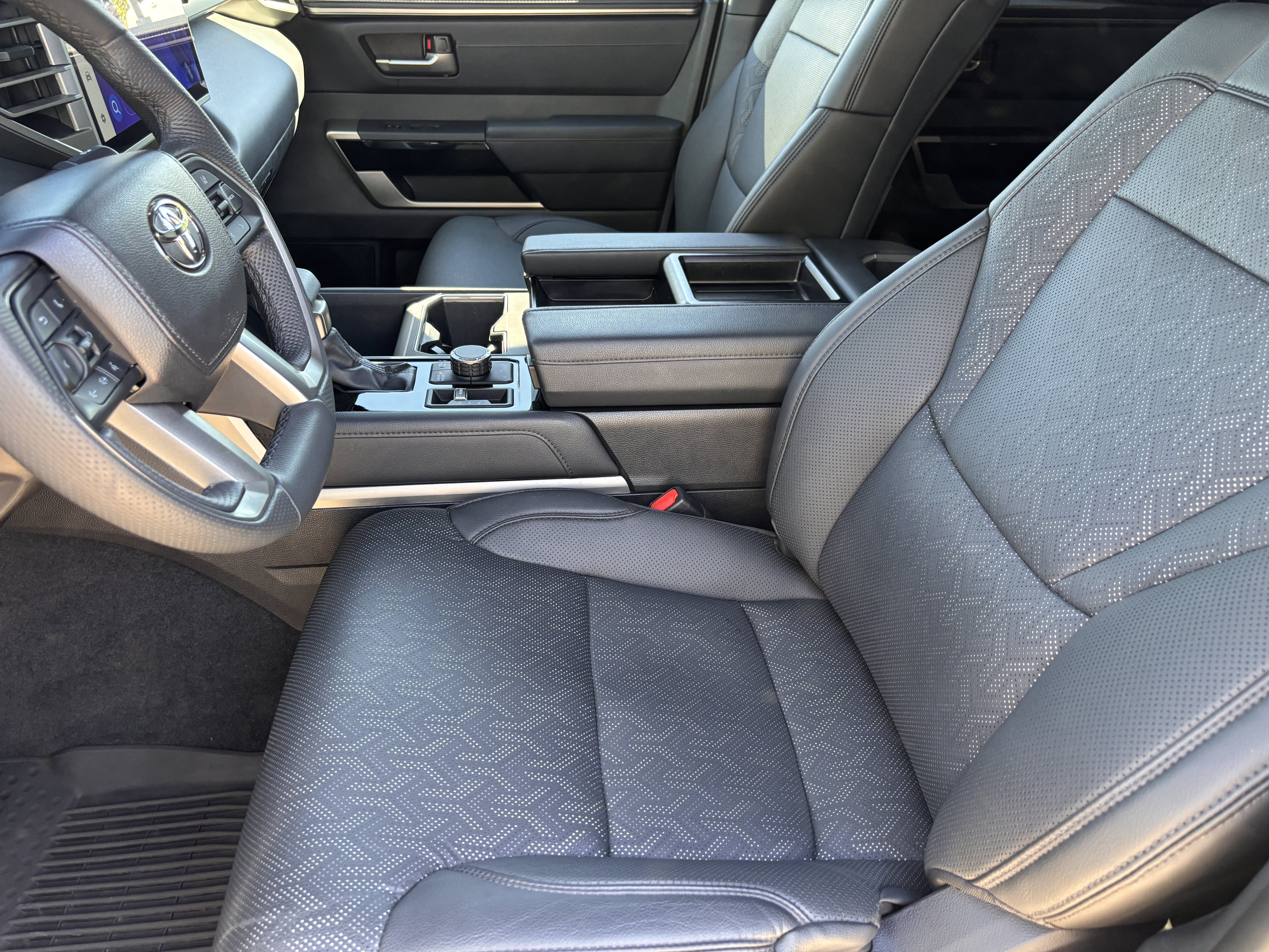 Used 2025 Toyota Tundra Limited w/ Power Package AWD/4WD image 20