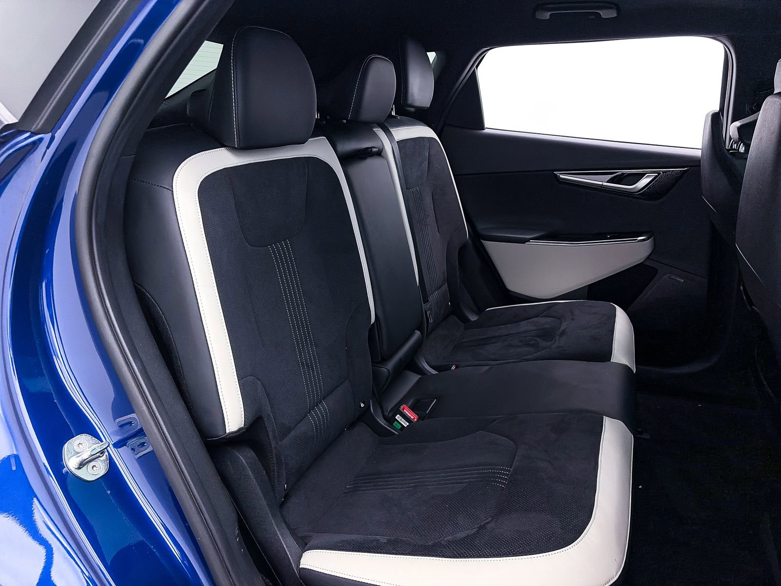 Used 2023 Kia EV6 GT-Line w/ GT-Line Suede Seat Package image 42