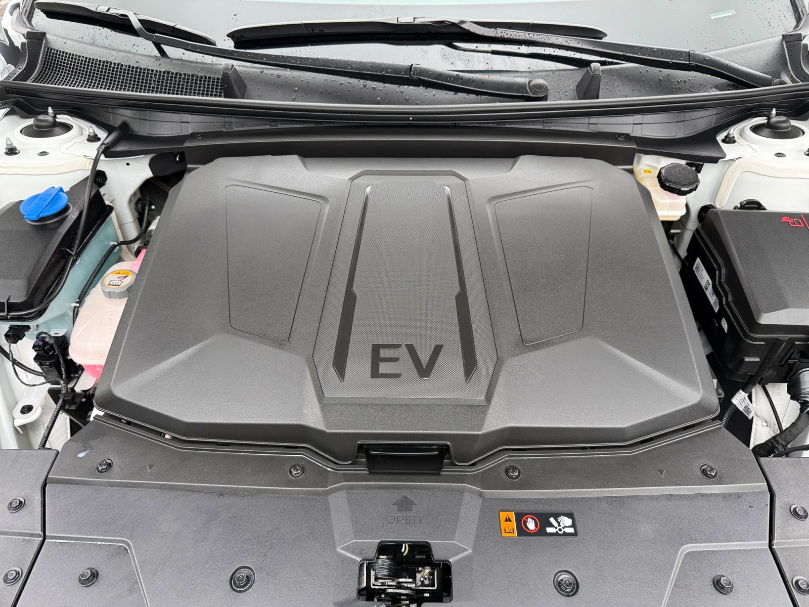 Certified 2025 Hyundai Ioniq 5 SE image 20