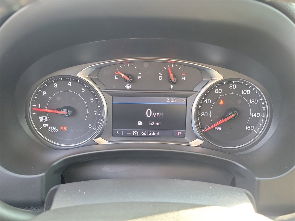 Used 2023 GMC Terrain SLT image 9