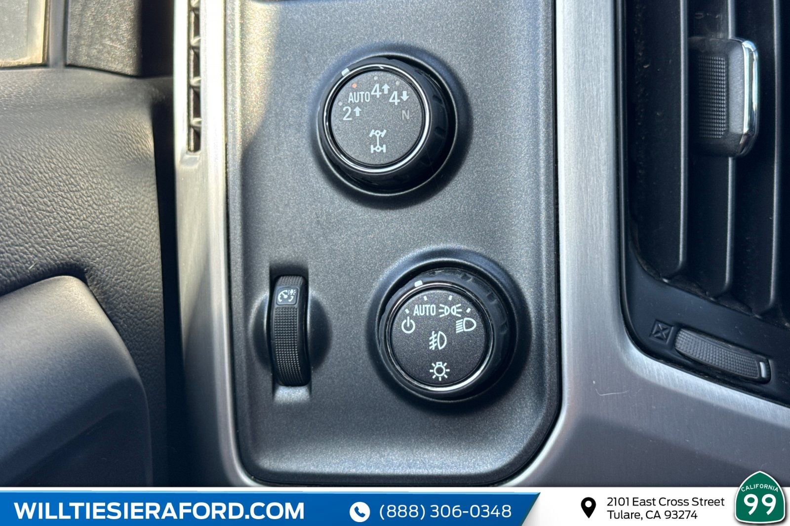 Used 2017 GMC Sierra 1500 SLE w/ SLE Value Package image 32