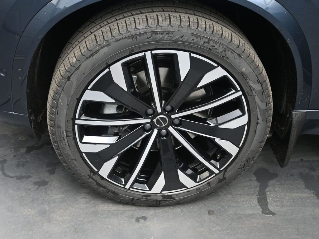 New 2026 Volvo XC90 B6 Ultra w/ Lounge Package image 9