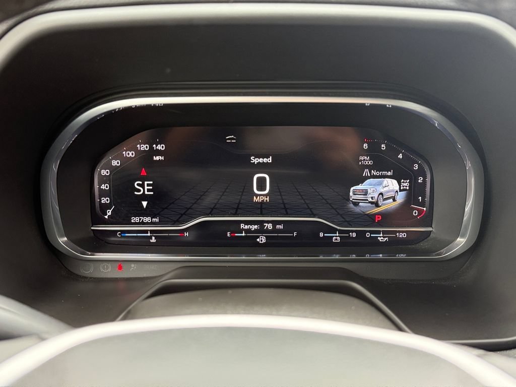 Used 2023 GMC Yukon SLT w/ SLT Luxury Package AWD/4WD image 14