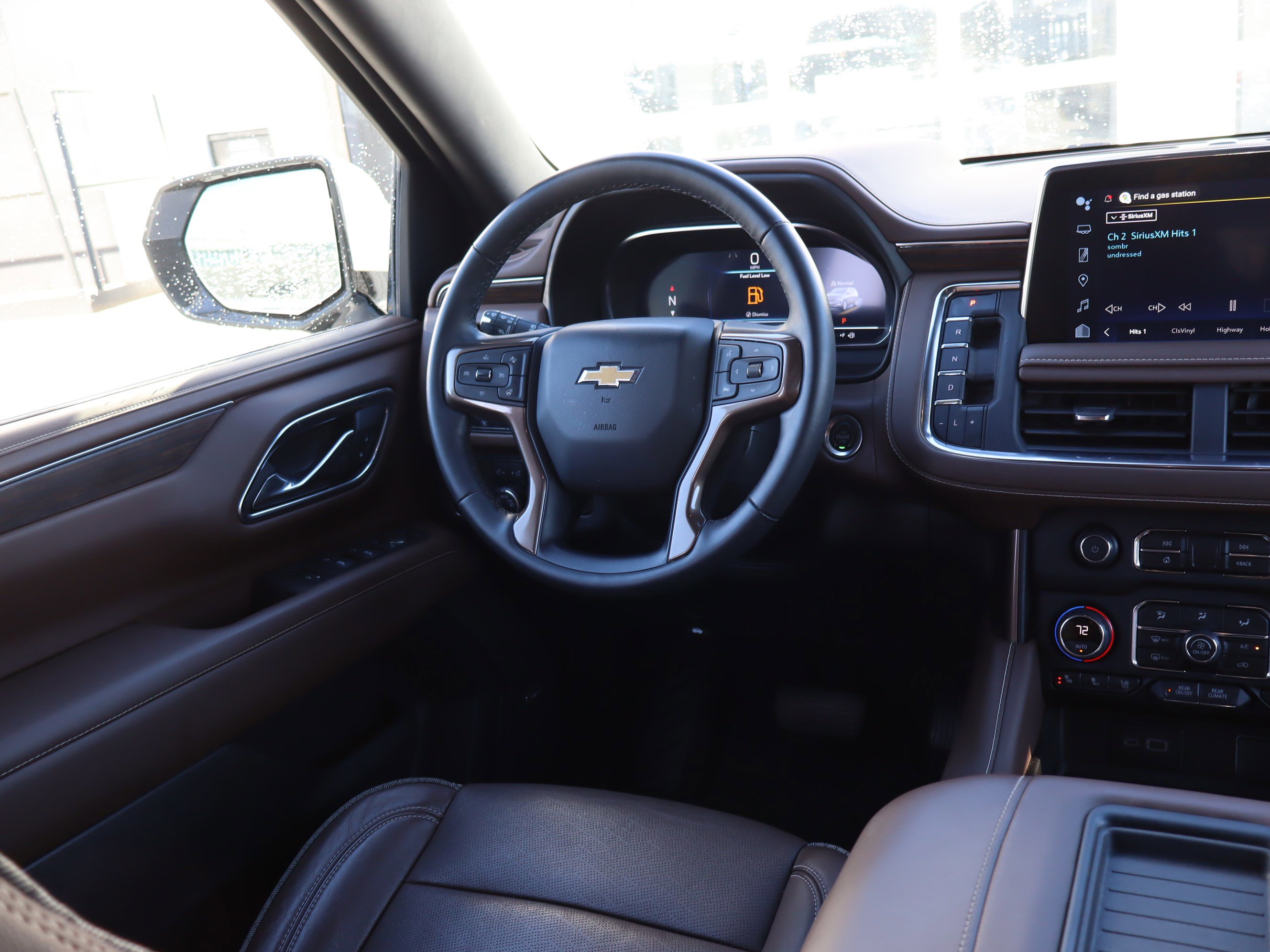 Certified 2024 Chevrolet Suburban High Country w/ Premium Package image 14