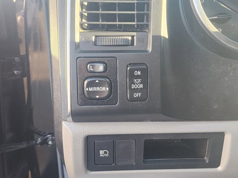 Used 2020 Toyota Sequoia SR5 image 17