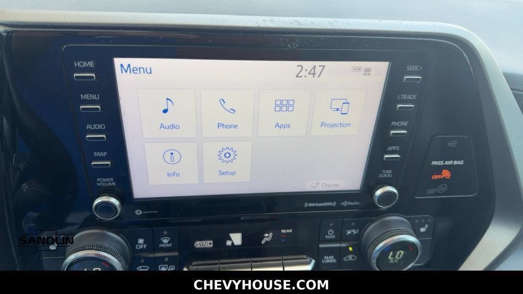 Used 2022 Toyota Highlander XLE FWD image 55