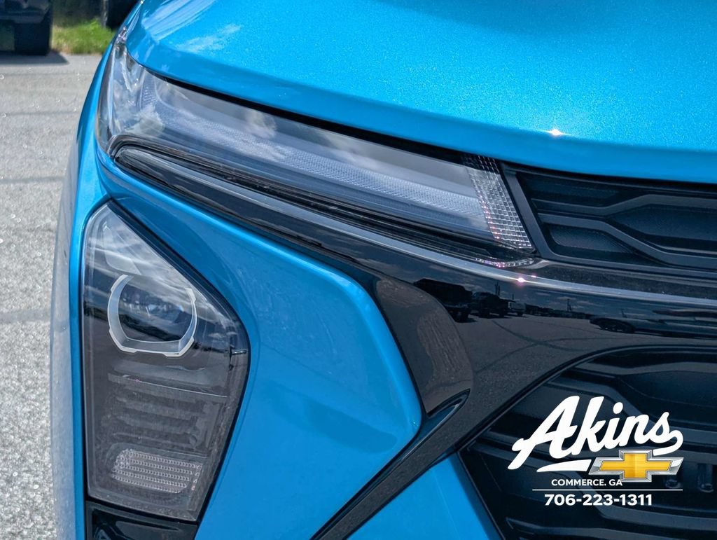 New 2026 Chevrolet Trax LT w/ Sunroof Package FWD image 9