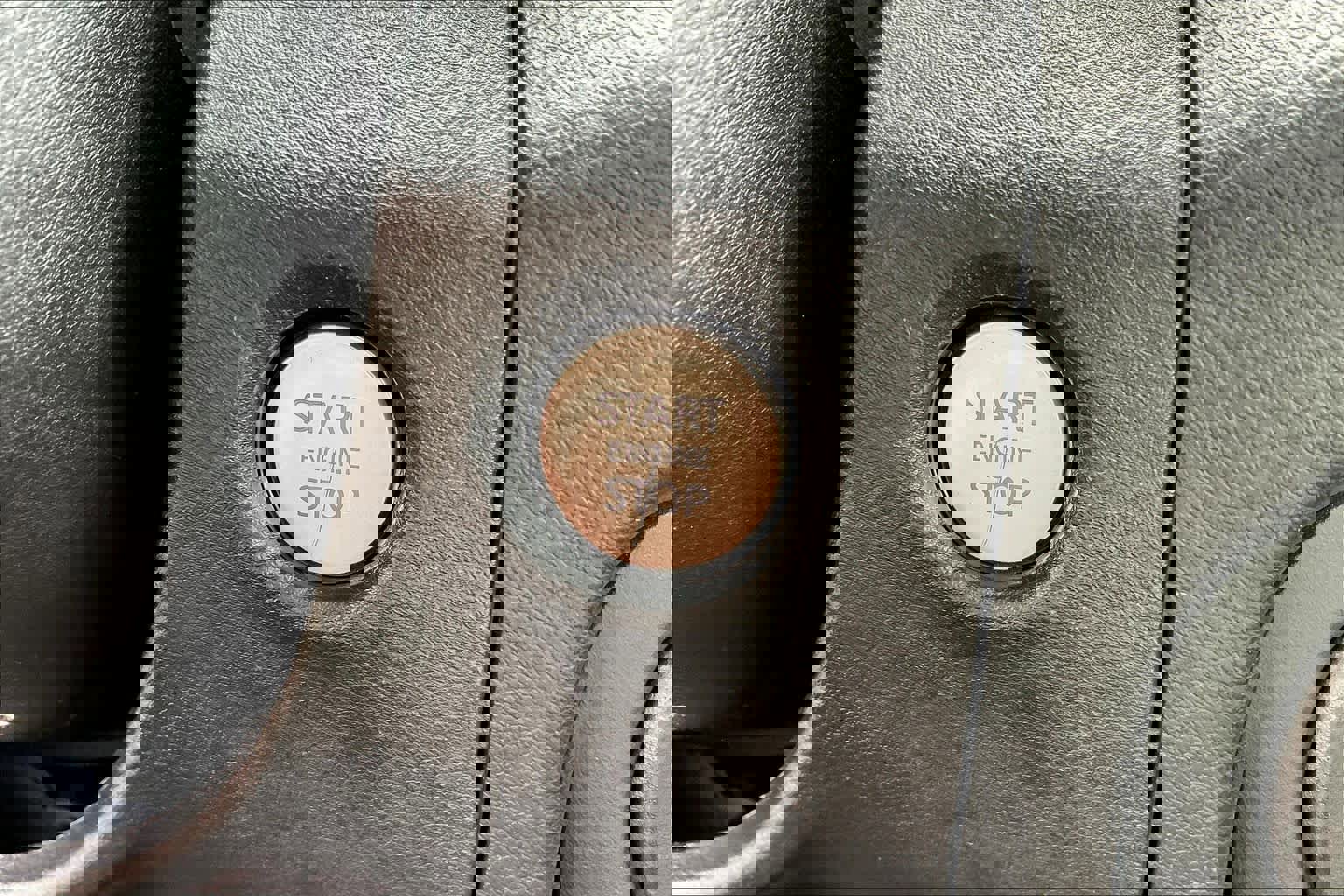 Used 2022 Nissan Frontier Pro-X image 28