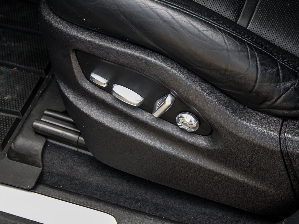 Used 2021 Porsche Cayenne Coupe AWD/4WD image 19