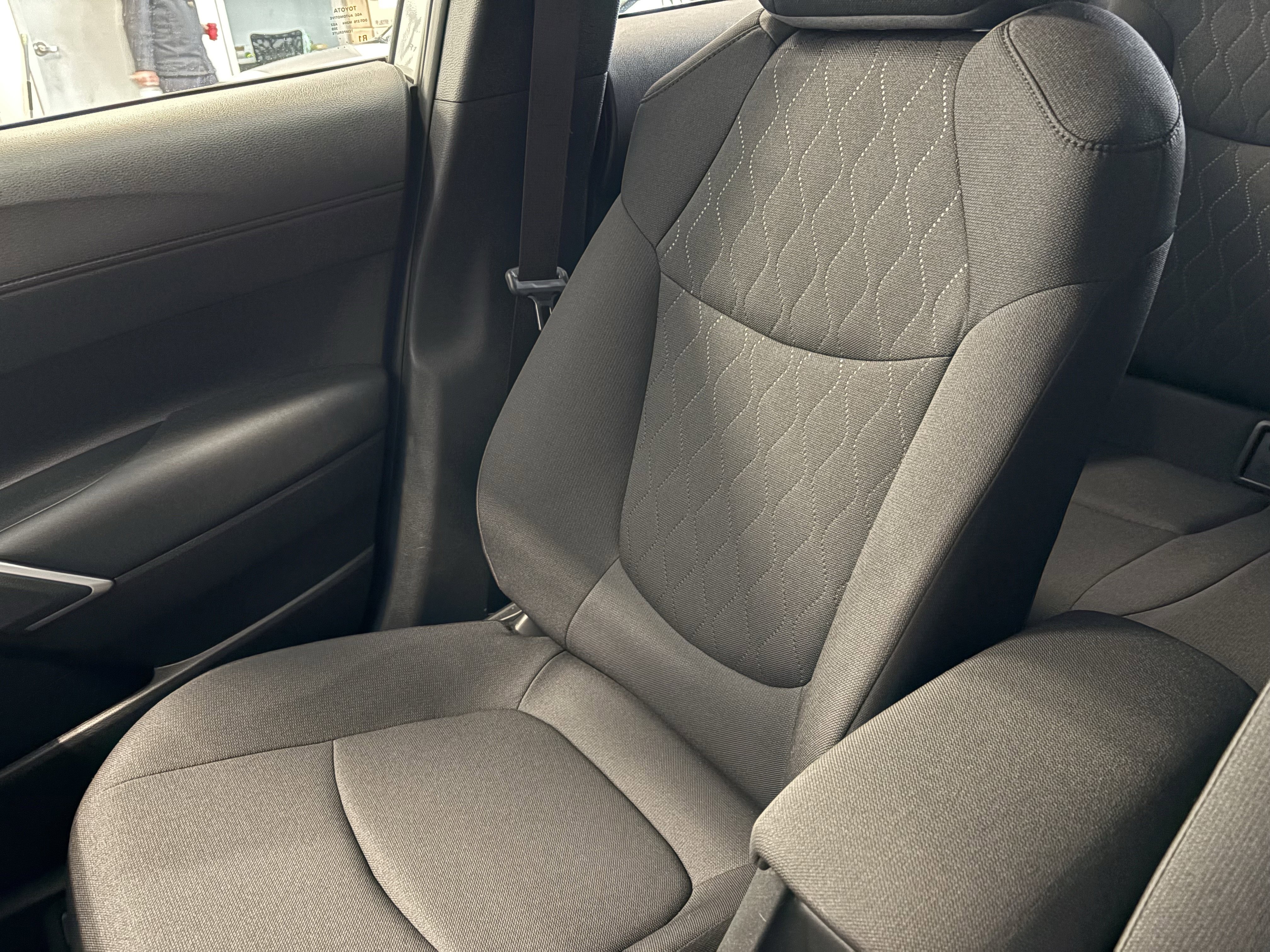 Certified 2024 Toyota Corolla Cross LE image 19