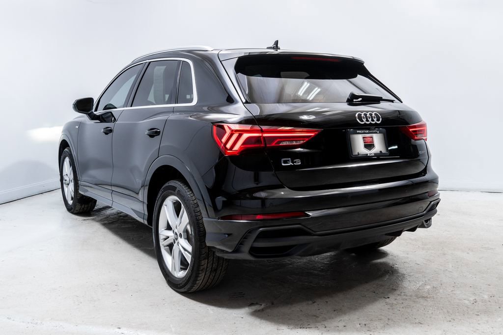 Used 2023 Audi Q3 2.0T Premium Plus w/ Premium Plus Package image 3
