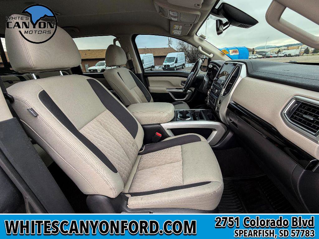 Used 2020 Nissan Titan SV w/ SV Convenience Package AWD/4WD image 13