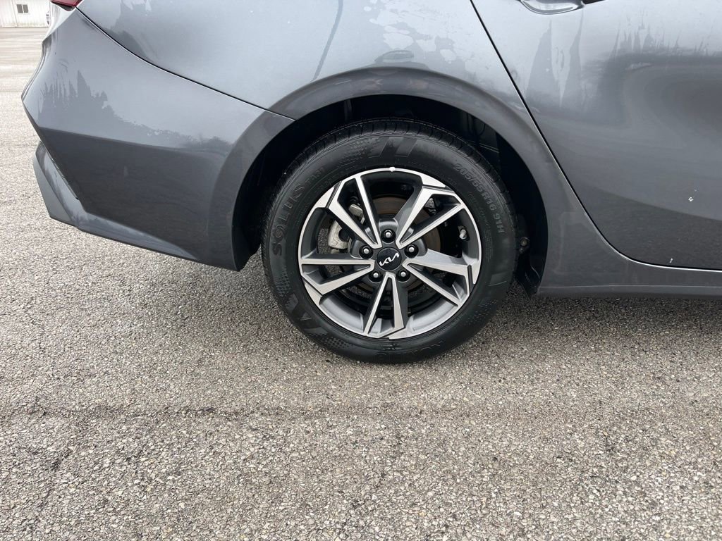 Used 2024 Kia Forte LXS image 11