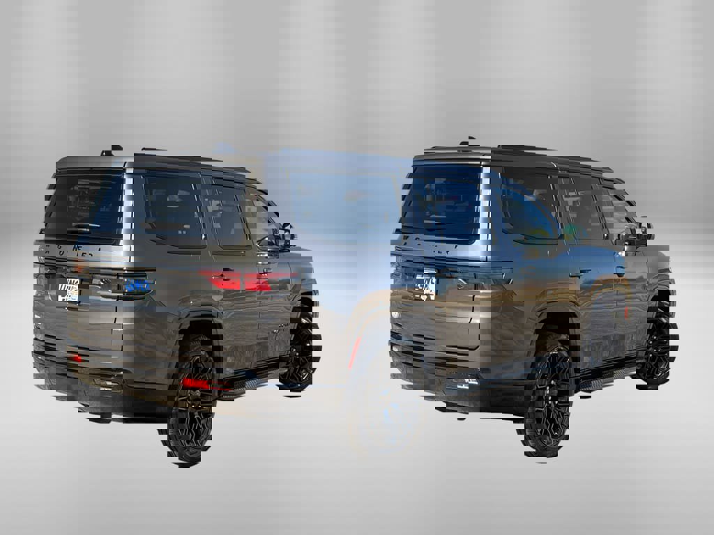 Used 2024 Jeep Wagoneer Series II w/ Convenience Group I image 5