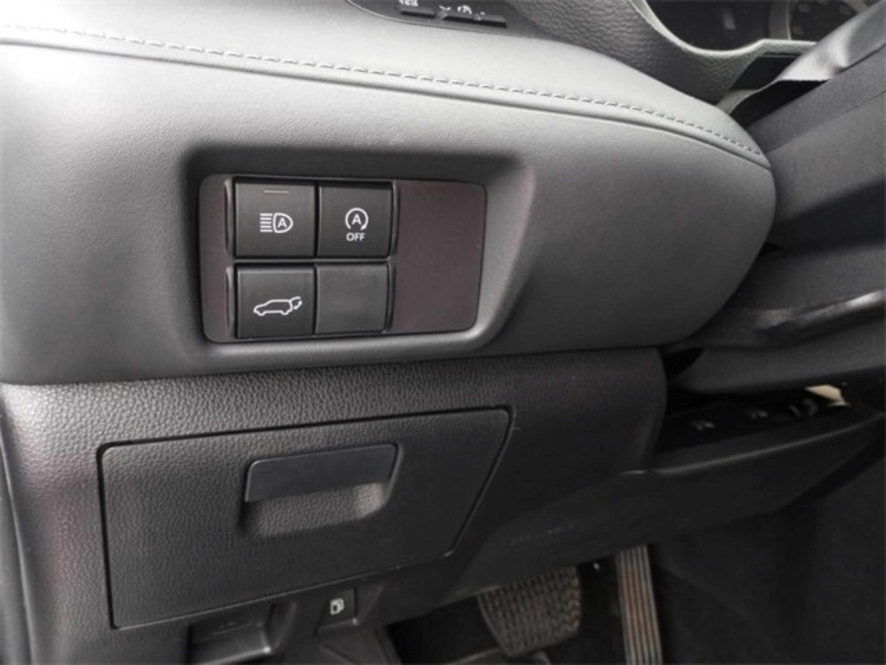 Used 2023 Toyota Highlander XLE AWD/4WD image 23