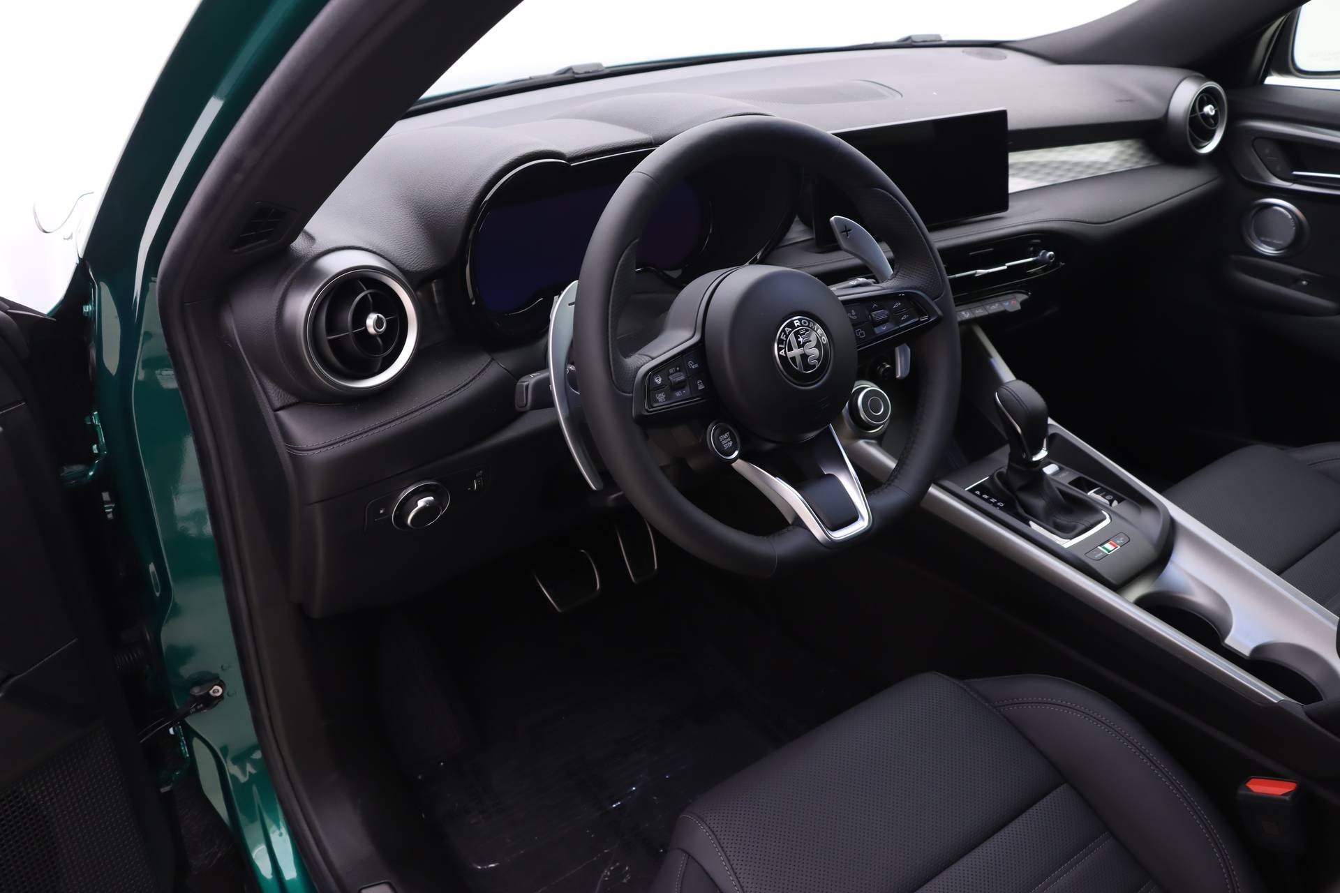 New 2024 Alfa Romeo Tonale Veloce image 6