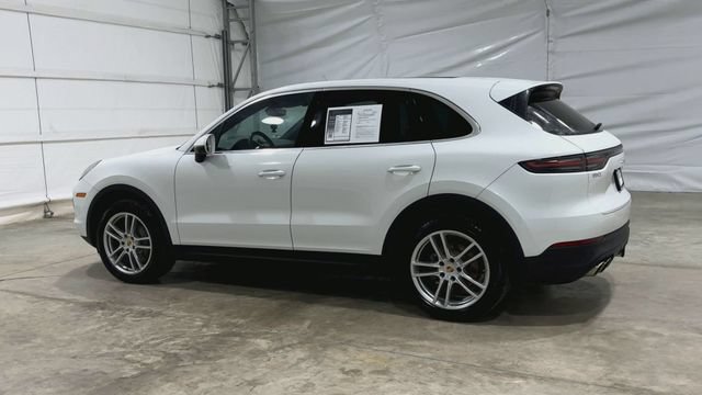 Used 2019 Porsche Cayenne S AWD/4WD image 2