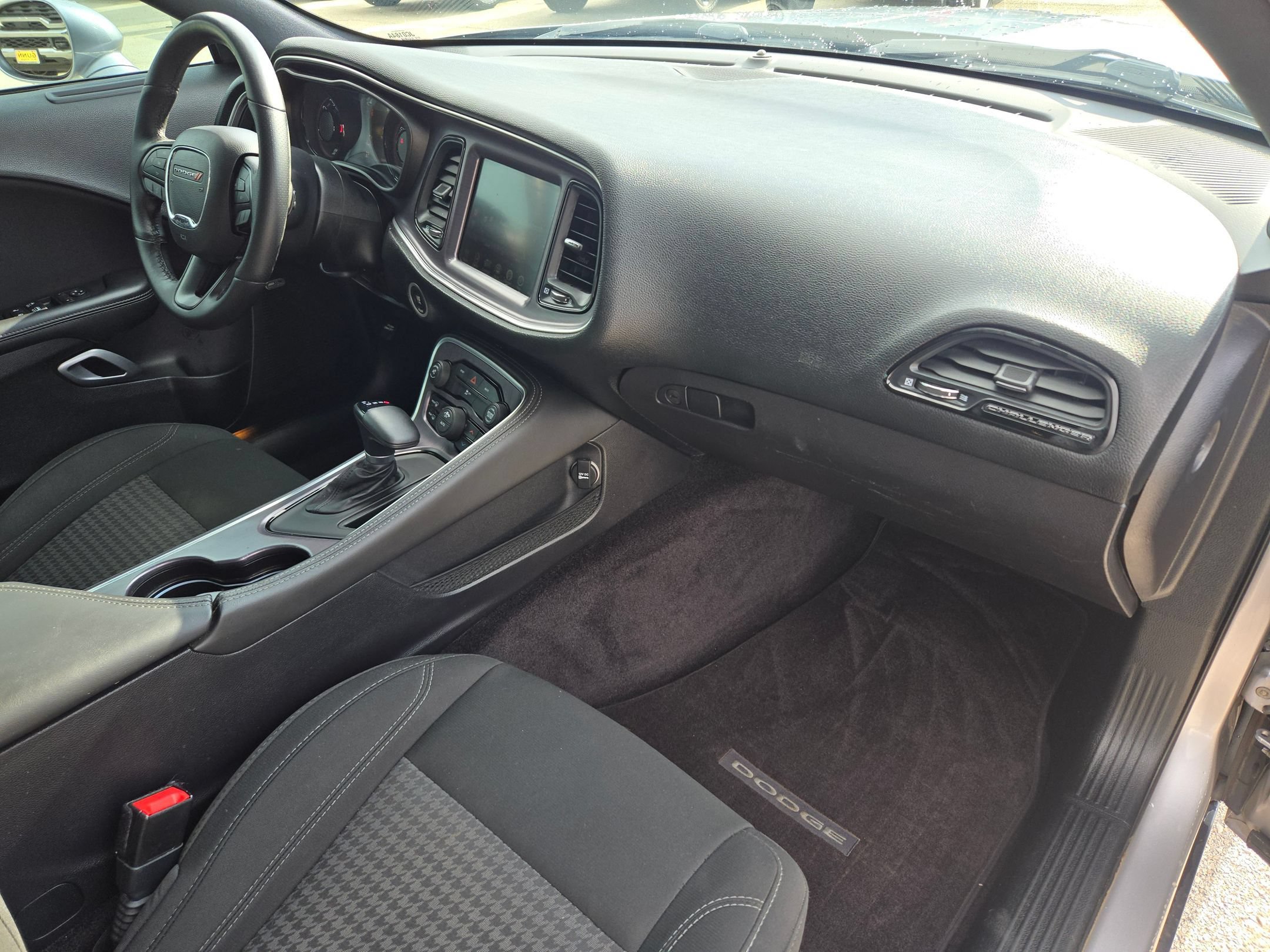 Used 2016 Dodge Challenger SXT w/ Blacktop Package RWD image 26