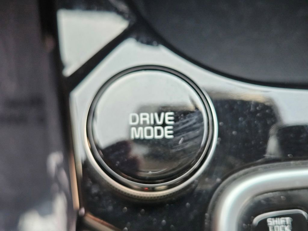 Used 2025 Kia Seltos S FWD image 23