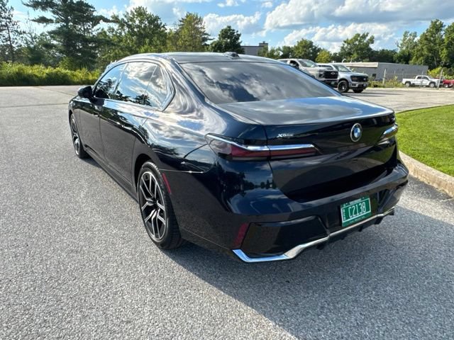 Used 2025 BMW 740i xDrive AWD/4WD image 45