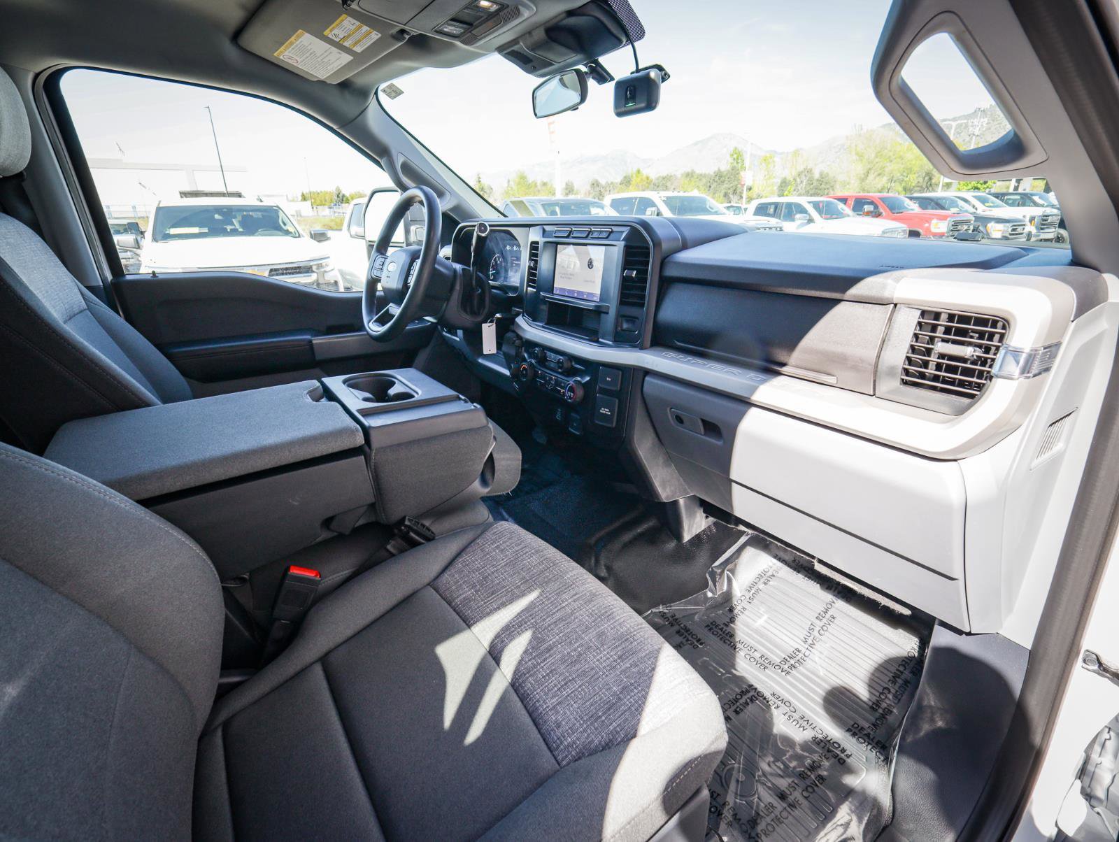 Used 2024 Ford F350 XLT w/ FX4 Off-Road Package AWD/4WD image 22