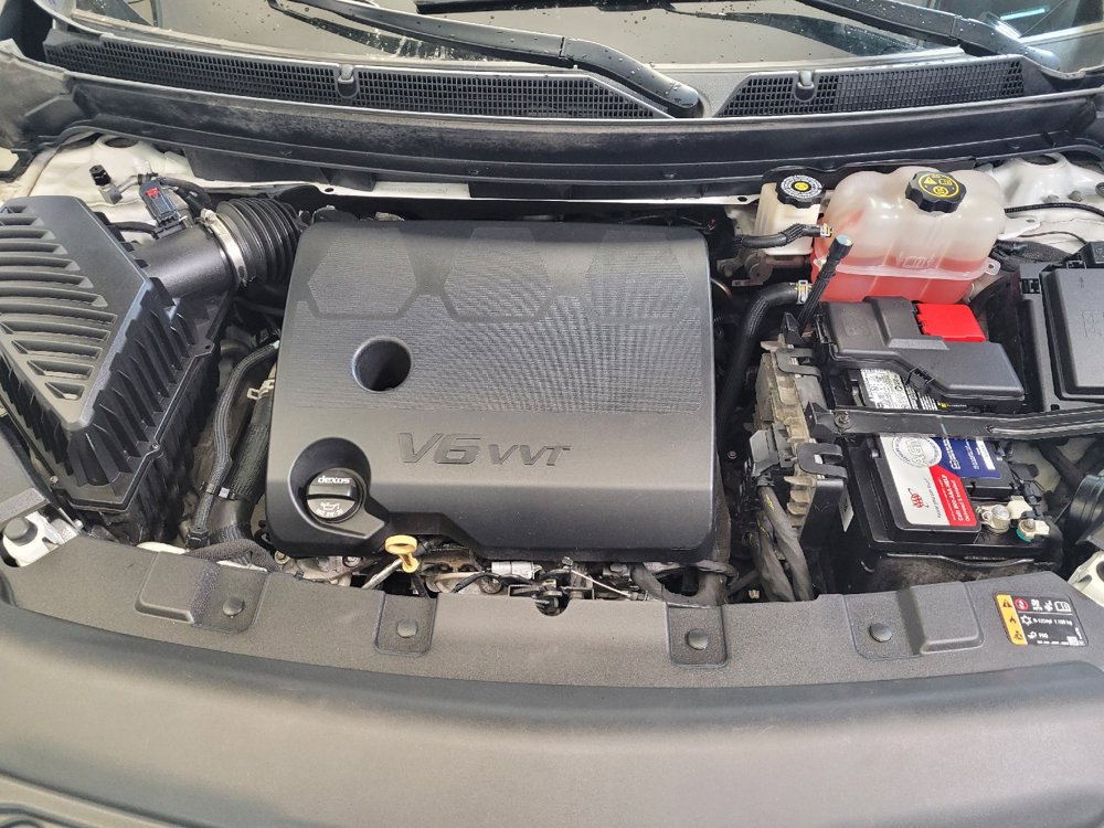 Used 2019 Buick Enclave Essence AWD/4WD image 30