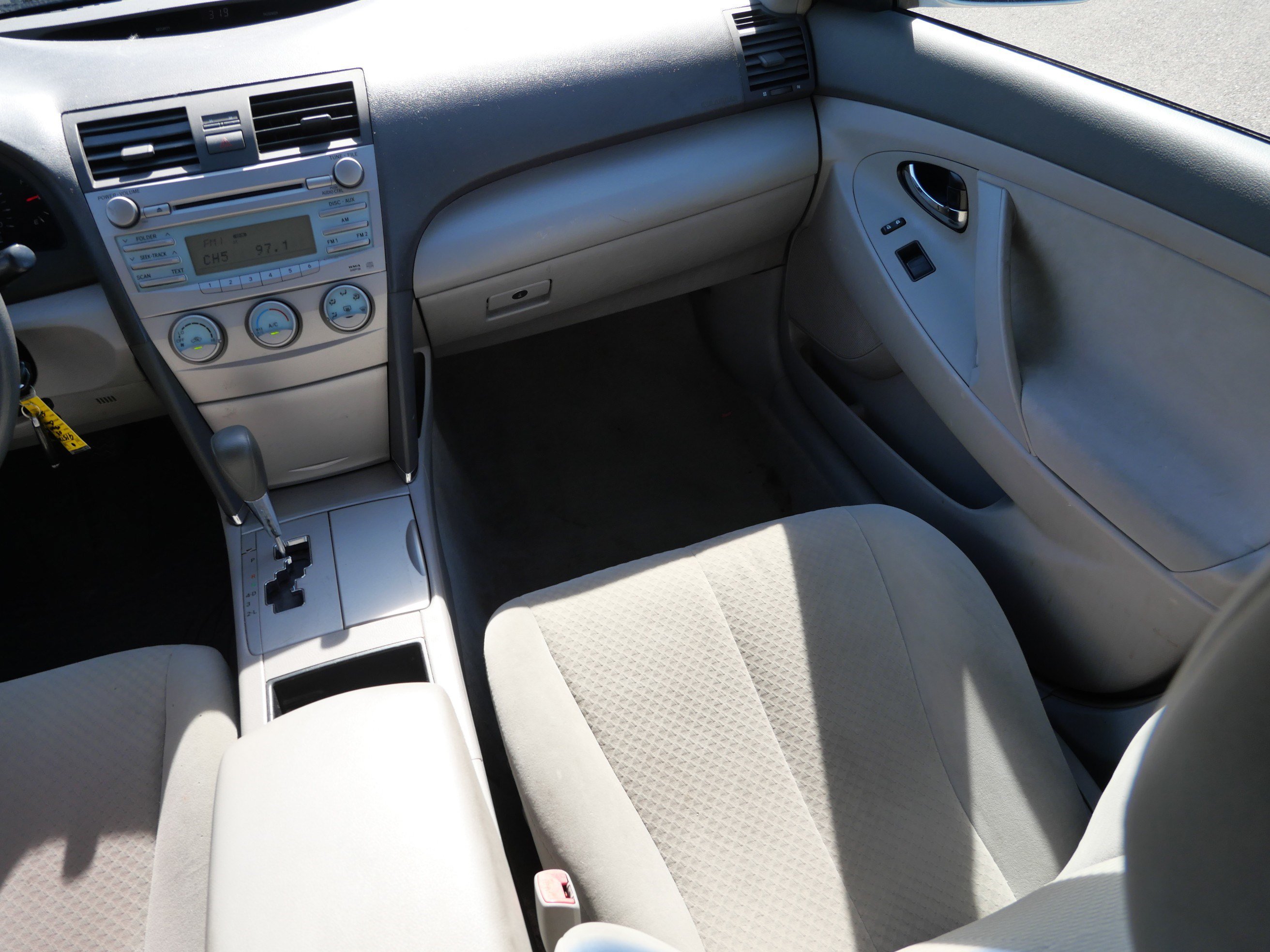 Used 2008 Toyota Camry LE FWD image 11