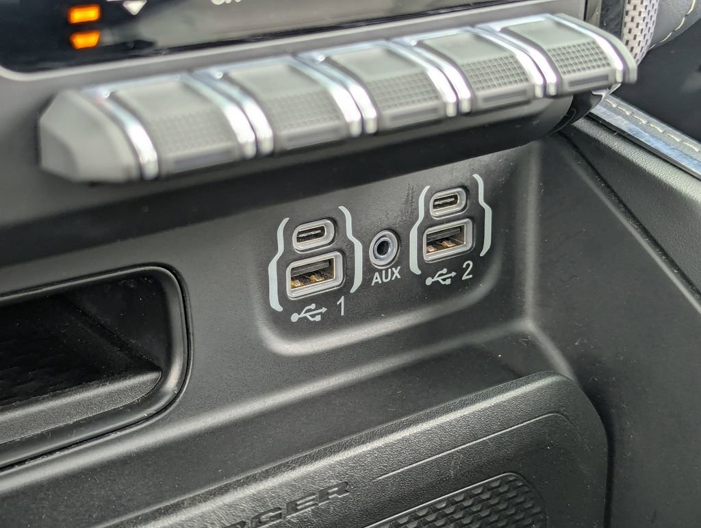 Used 2024 RAM 1500 Limited AWD/4WD image 24
