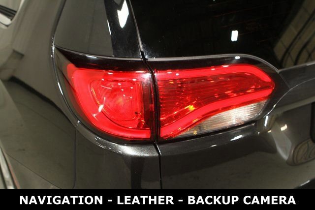 Used 2020 Chrysler Pacifica Touring-L Plus w/ Tire & Wheel Group image 31